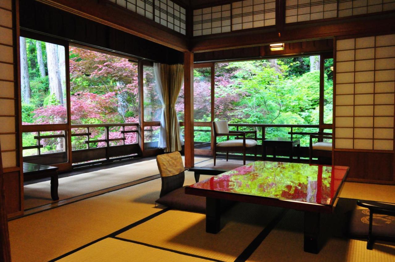 Yunoshimakan Gero Exteriér fotografie